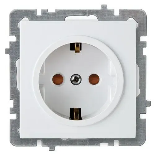 Nilson Prise 2P + T Avec Protection (Type Allemand)