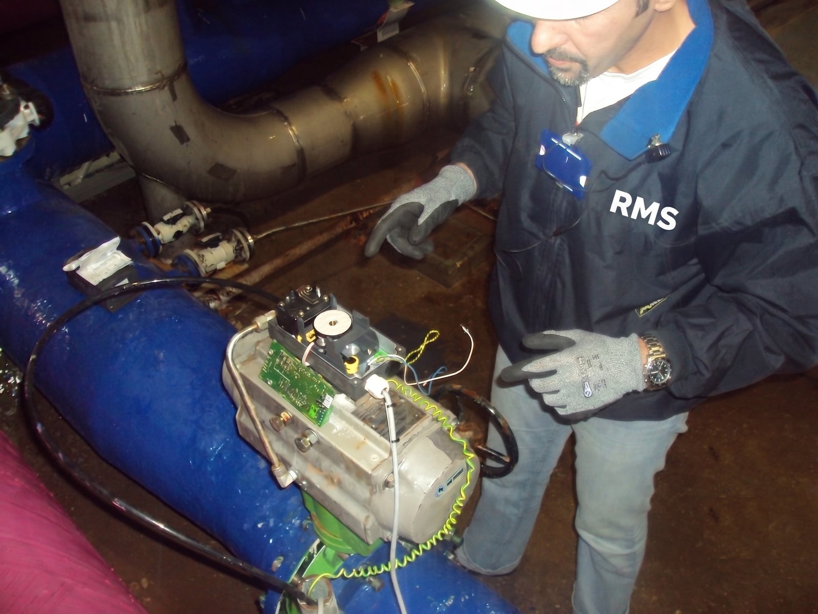 Raccordement et configuration électrique d'un positionneur de vanne sur conduite process